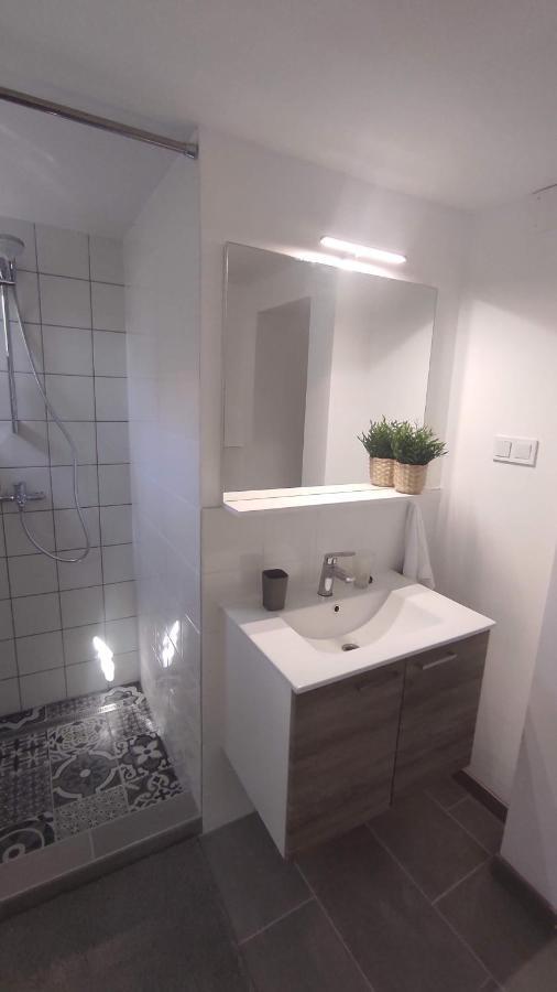 Loparina Apartment *