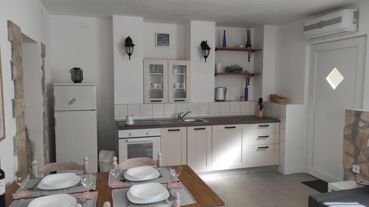 Loparina Apartment Nerezine
